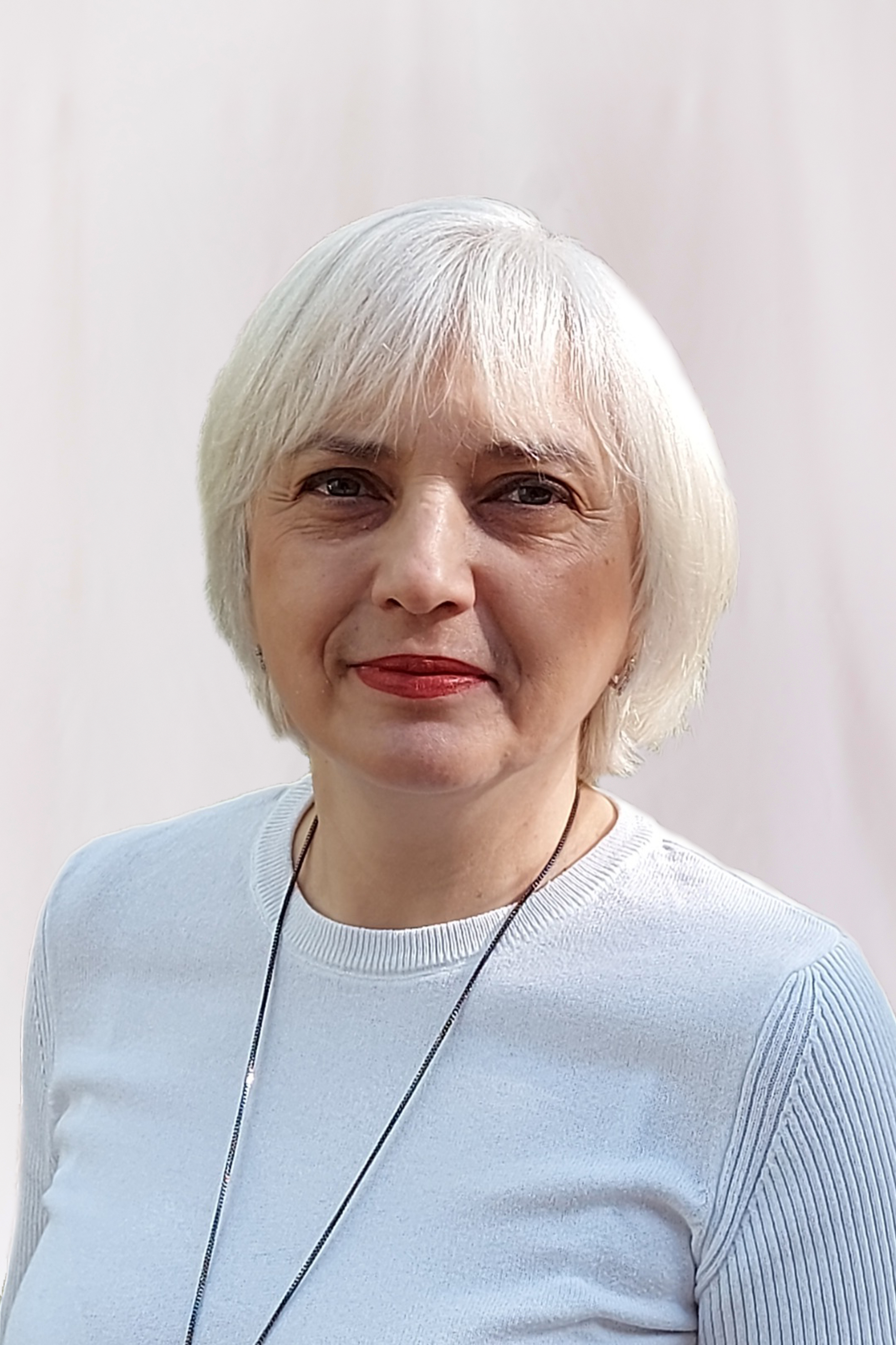 Преподаватель ИЗО Захарова Ольга Станиславовна.